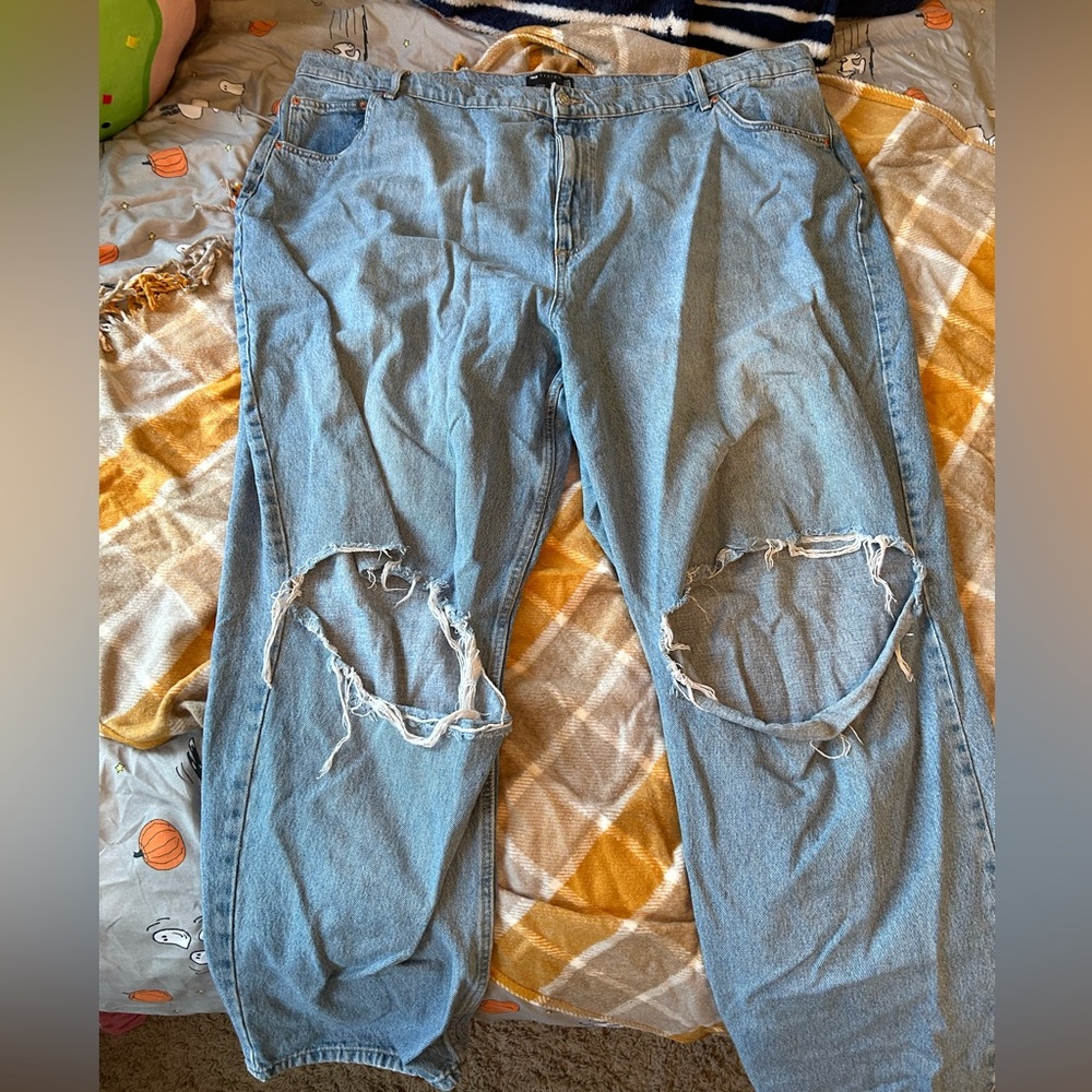 Wide leg ripped jeans US size 24